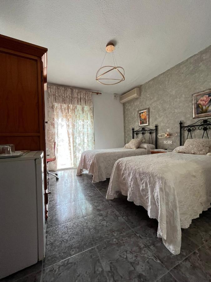 Pension Mari Carmen Салобренья Екстер'єр фото